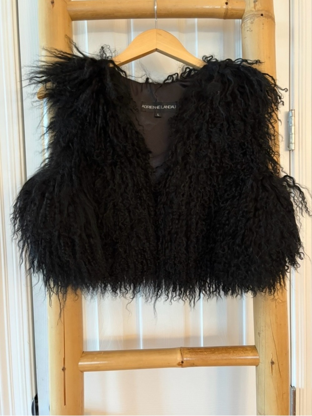HP! Adrienne Landau Cropped Mongolian Fur Vest in Black. Size L. Brand new!